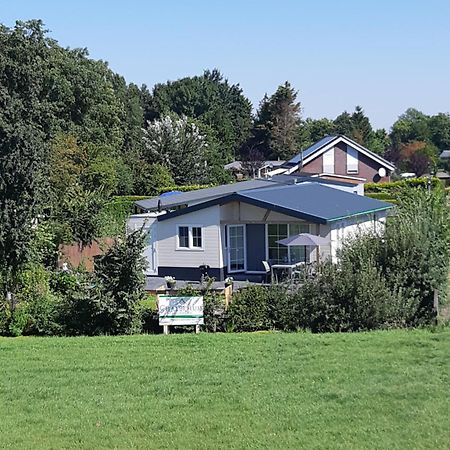 Nieuwe Beachbungalow Aan Ijsselmeer 39 24 Four Seasons Lemmer Exteriér fotografie