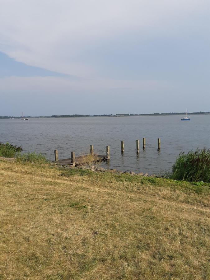 Nieuwe Beachbungalow Aan Ijsselmeer 39 24 Four Seasons Lemmer Exteriér fotografie